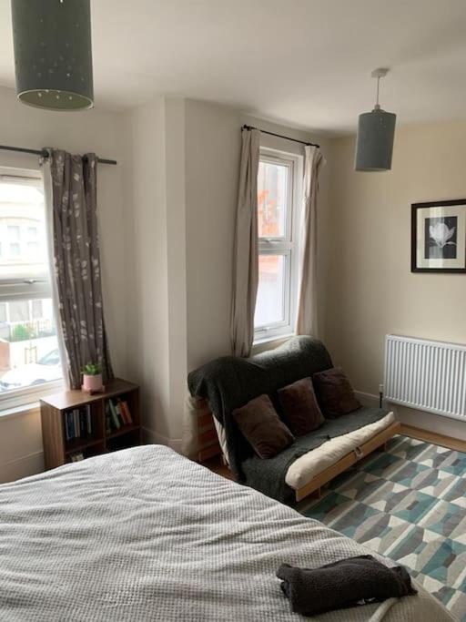 7 Bedroom Victorian House Zone 2 London Exterior photo