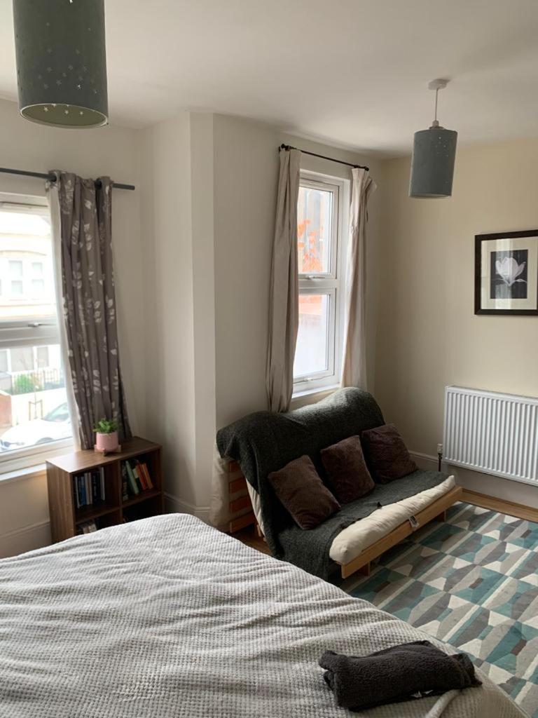 7 Bedroom Victorian House Zone 2 London Exterior photo